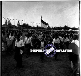 Suasana kerapan sapi di Pamekasan, 7 – 10 – 1956