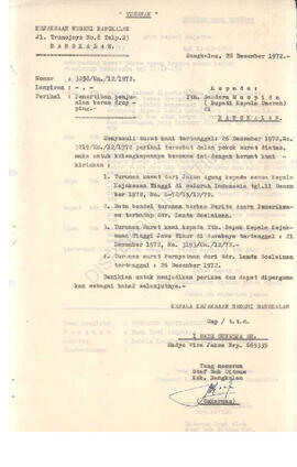 Surat Bupati KDH TKII bangkalan kepada pembantu Gub di pamekasan tanggal 22 des 1972 tentang lapo...