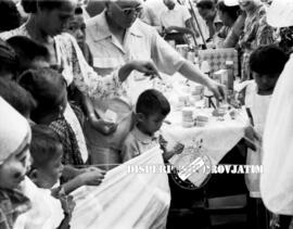 Peringatan Hari Kartini di Surabaya. 21 April 1957. Lomba Anak – anak