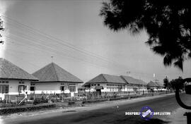 Djawatan gedung. Tgl. 11 Pebruari 1953. Pembangunan djawatan gedung